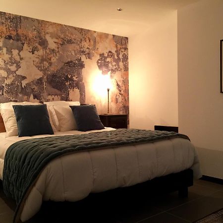 La Catiniere Bed & Breakfast อาร์นาจ ภายนอก รูปภาพ